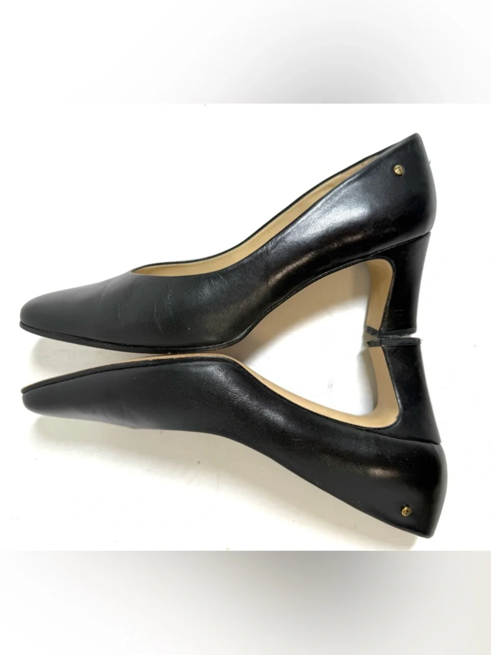 Etienne Aigner women’s vintage black leather Taylor pumps rounded toe Size 8